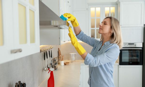 Vệ sinh bề mặt ngoài