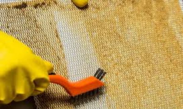 Vệ sinh màng lọc mỡ