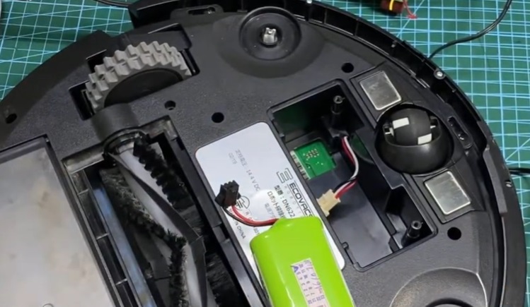 Robot Medion không sạc không vào điện