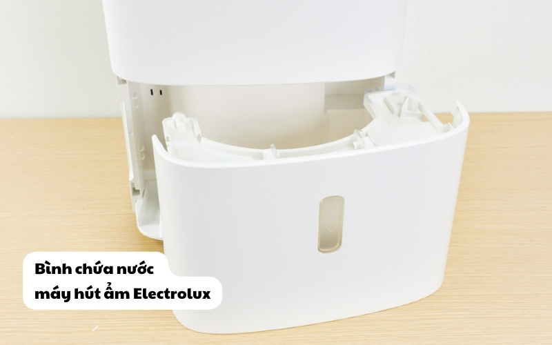 Thiết kế bình chứa nước của máy hút ẩm Electrolux
