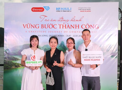 Đại diện Bếp 365 check in tại sự kiện