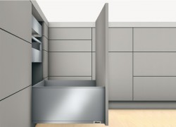 Ray hộp Hafele Legrabox 550.71.725 giảm chấn trắng 40kg F 241mm