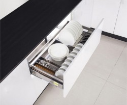Giá bát đĩa hộp gắn tủ dưới Inox 201 Eurogold EUB6570